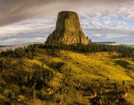 Scenic view of Devils Tower National Monument in Wyoming.