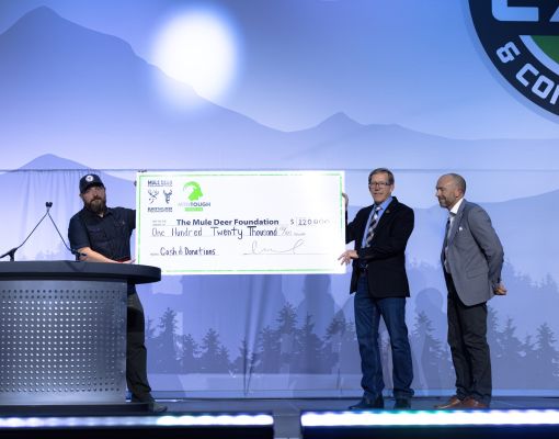 The workout generated $120,000 in donations, which Hebel presented to MDF President and CEO, Greg Sheehan at the Expo’s Saturday night Super Banquet. 